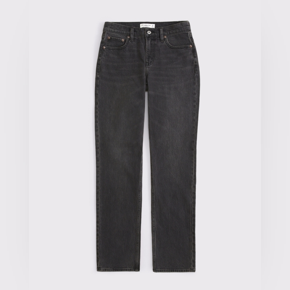 Mid Rise 90s Straight Jean In Black Wash Size 26